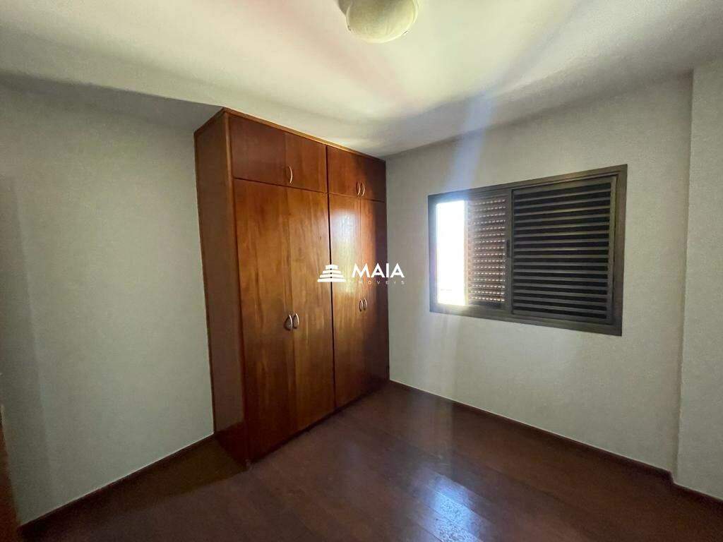 Apartamento para aluguel no Mercês: 