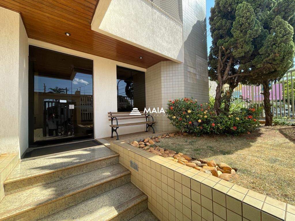 Apartamento para aluguel no Mercês: 