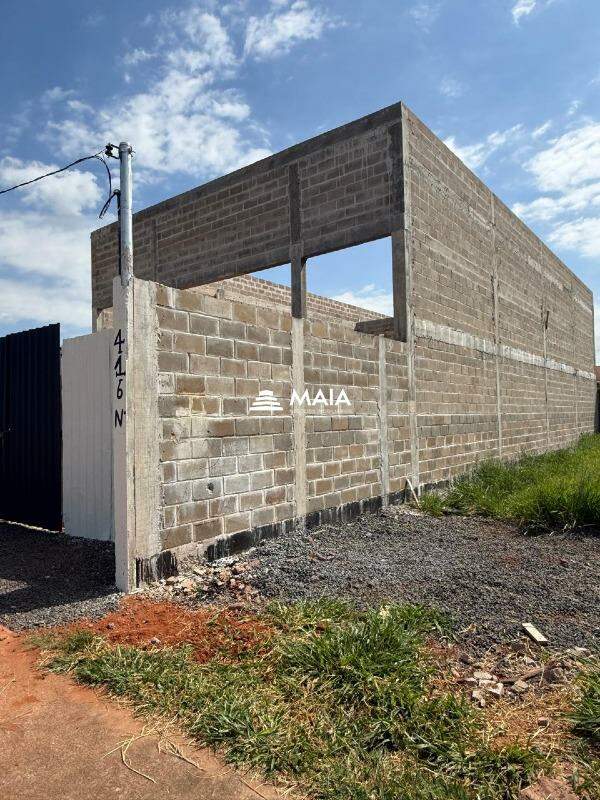 Galpão à venda no Antônio Caiado: 