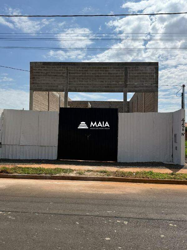 Galpão à venda no Antônio Caiado: 