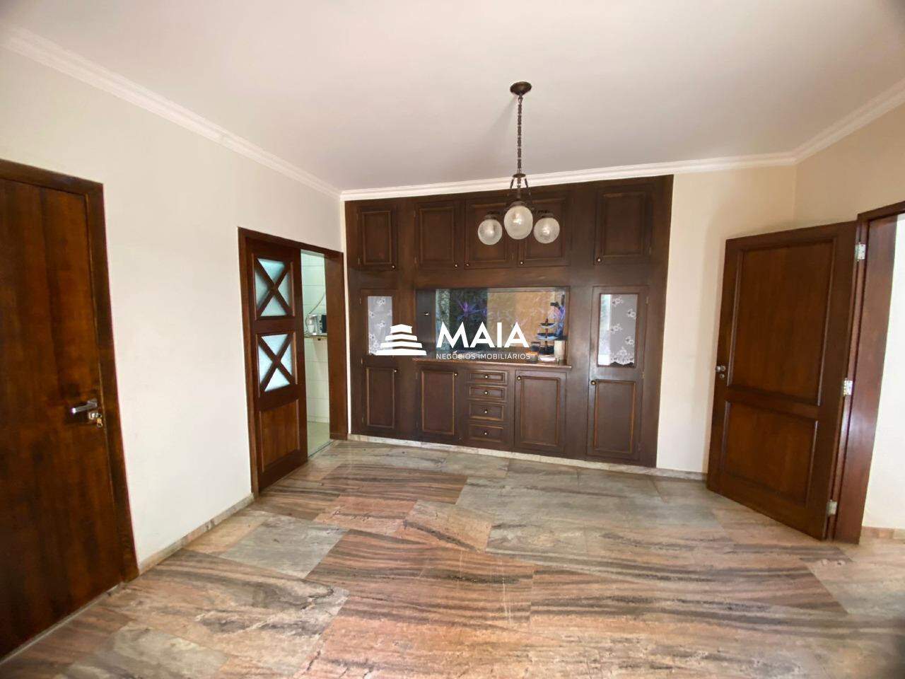 Casa para aluguel no Centro: 