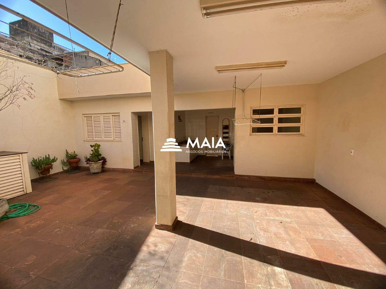 Casa para aluguel no Centro: 