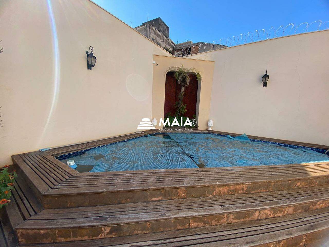 Casa para aluguel no Centro: 