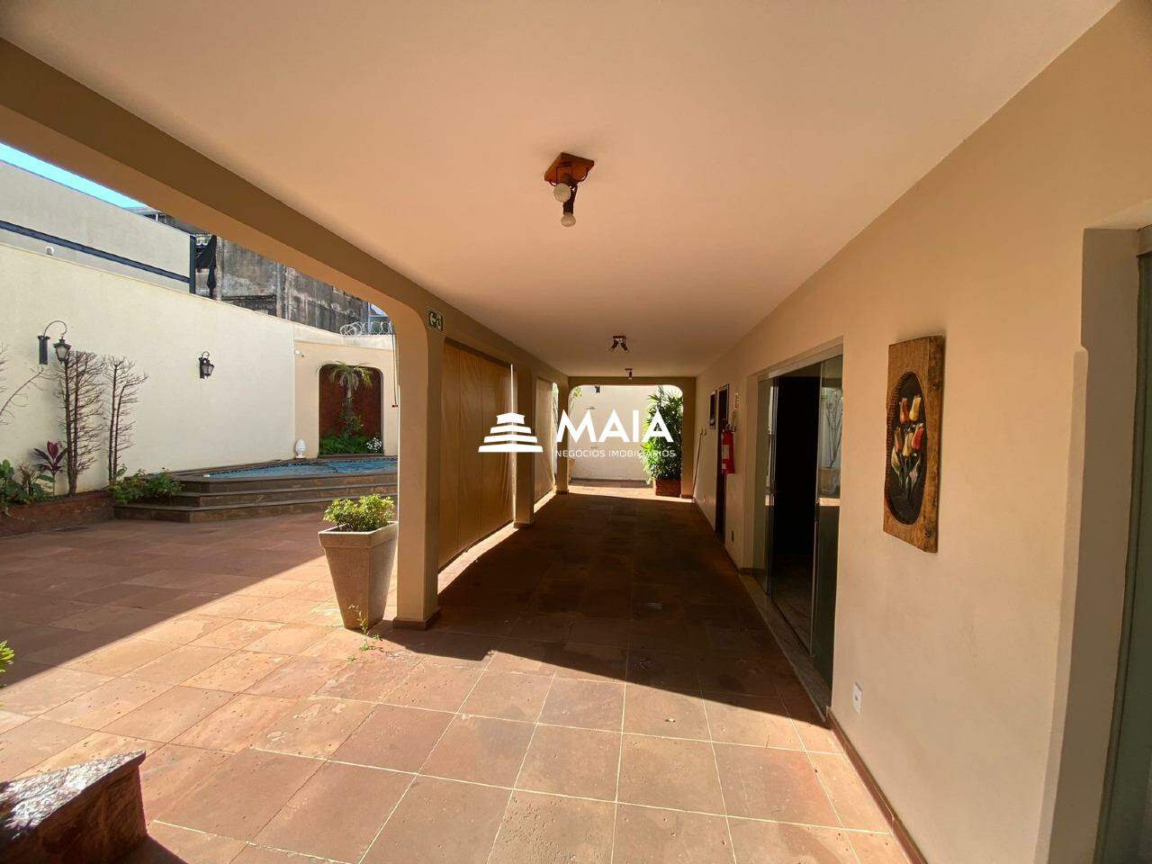 Casa à venda no Centro: 