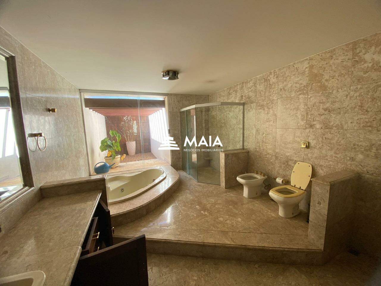 Casa à venda no Centro: 