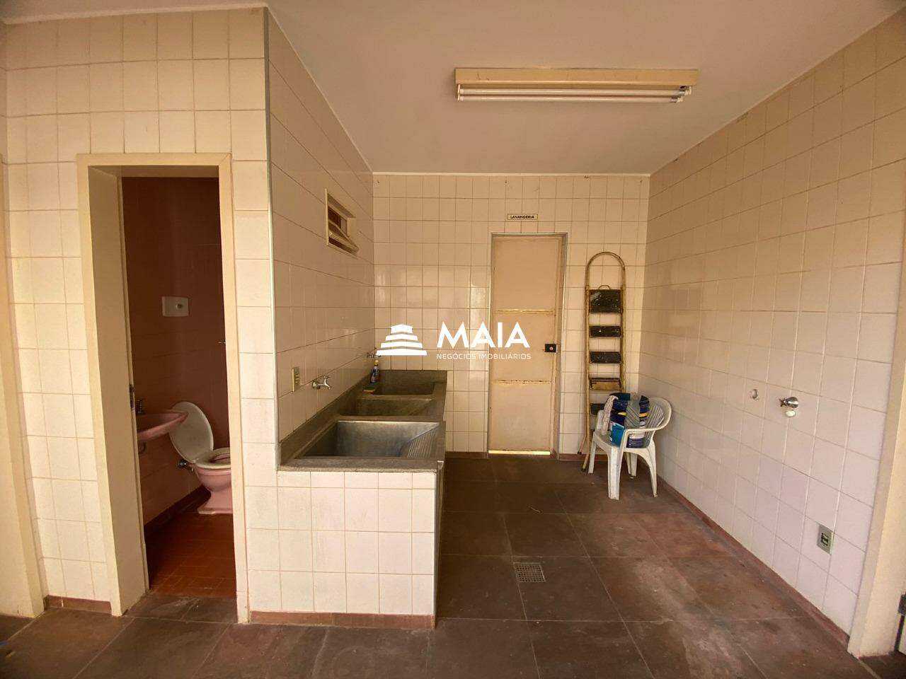 Casa à venda no Centro: 