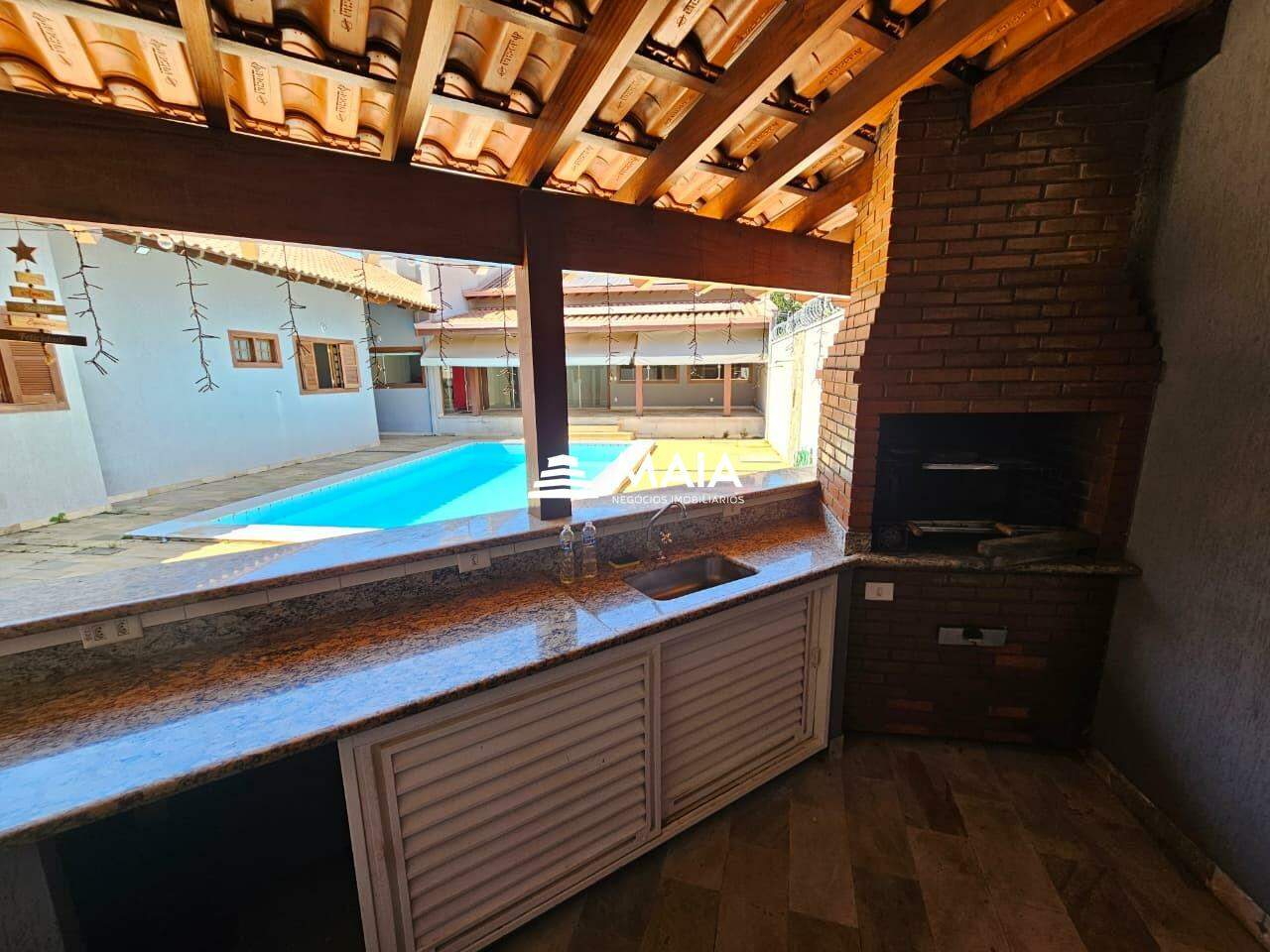 Casa à venda no Vila Militar: 