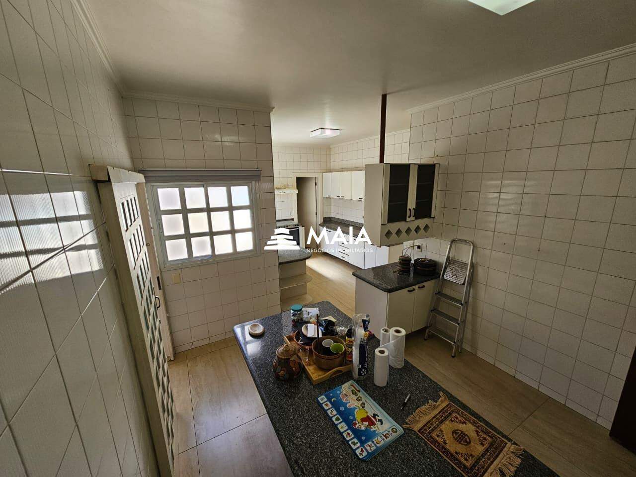 Casa à venda no Vila Militar: 