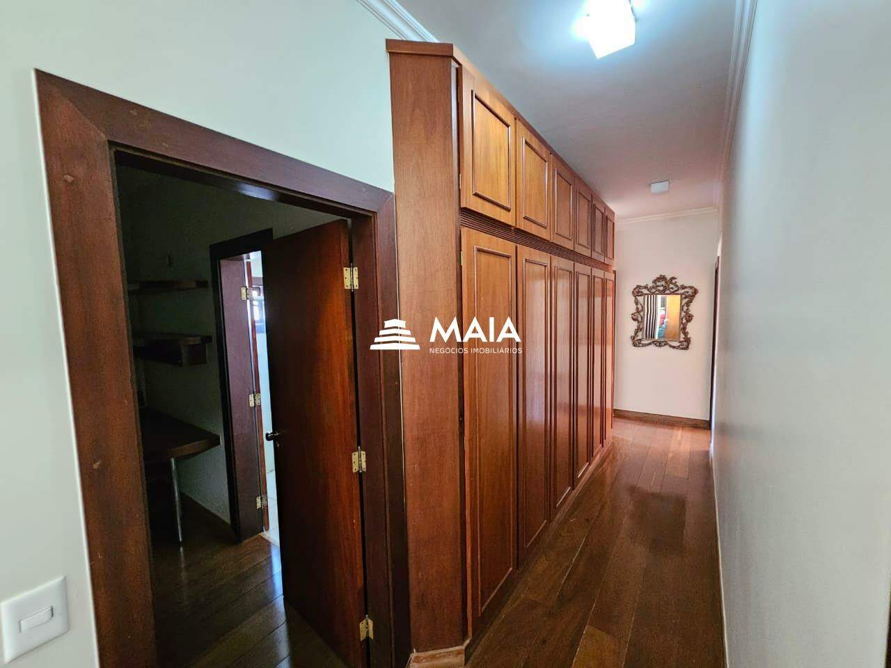 Casa à venda no Vila Militar: 