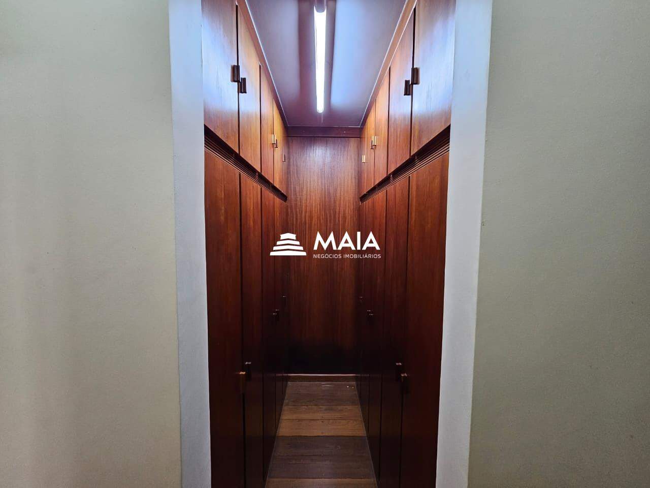 Casa à venda no Vila Militar: 