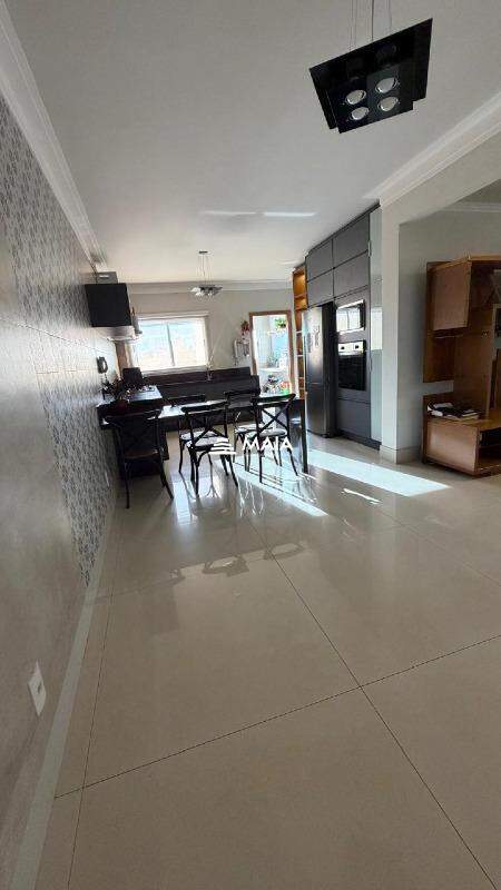 Apartamento à venda no Santa Maria: 