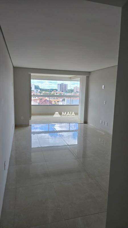 Apartamento à venda no Santa Maria: 