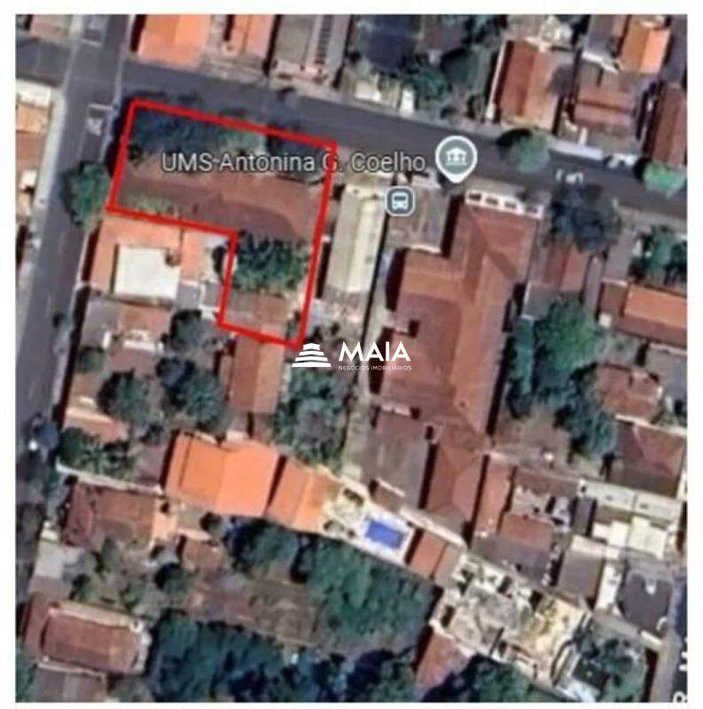 Terreno/Área à venda no Fabrício: 