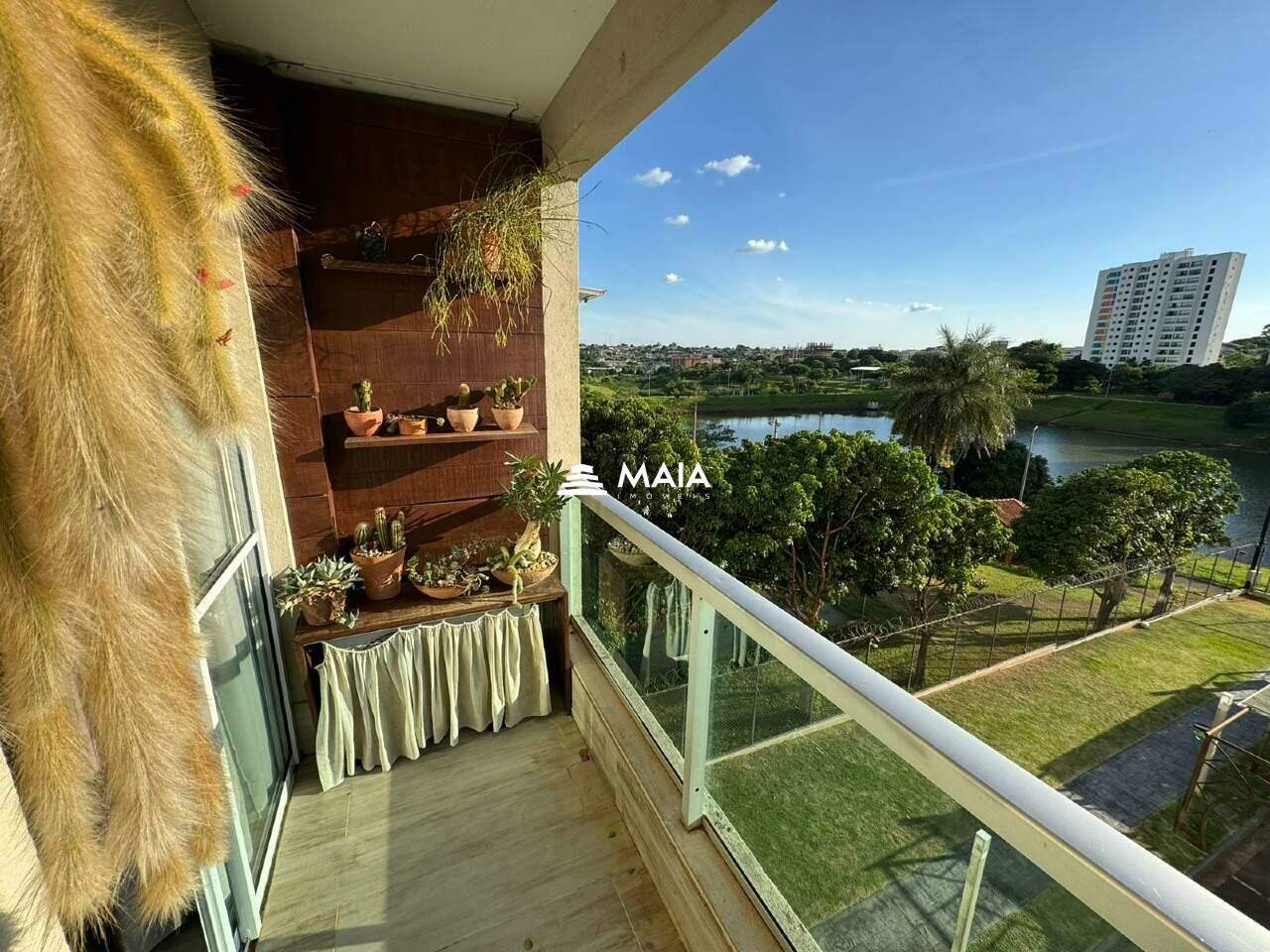 Apartamento para aluguel no Frei Eugênio: 