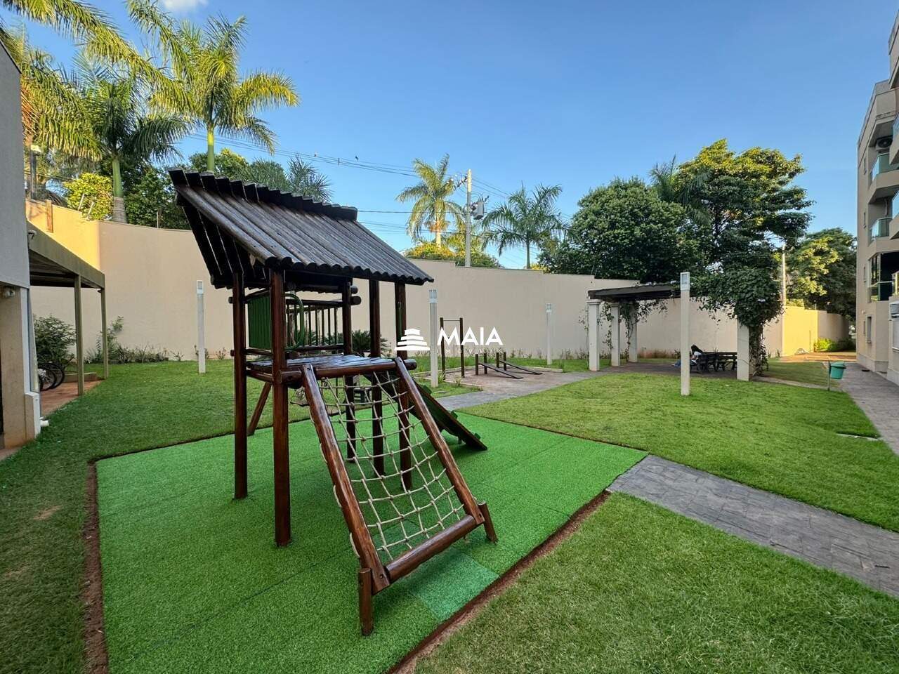 Apartamento para aluguel no Frei Eugênio: 