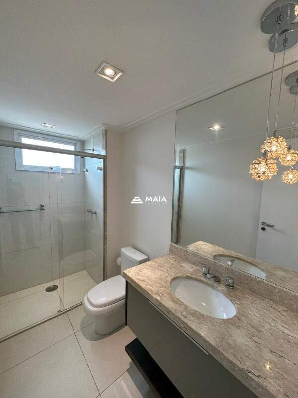 Apartamento à venda no Mercês: 