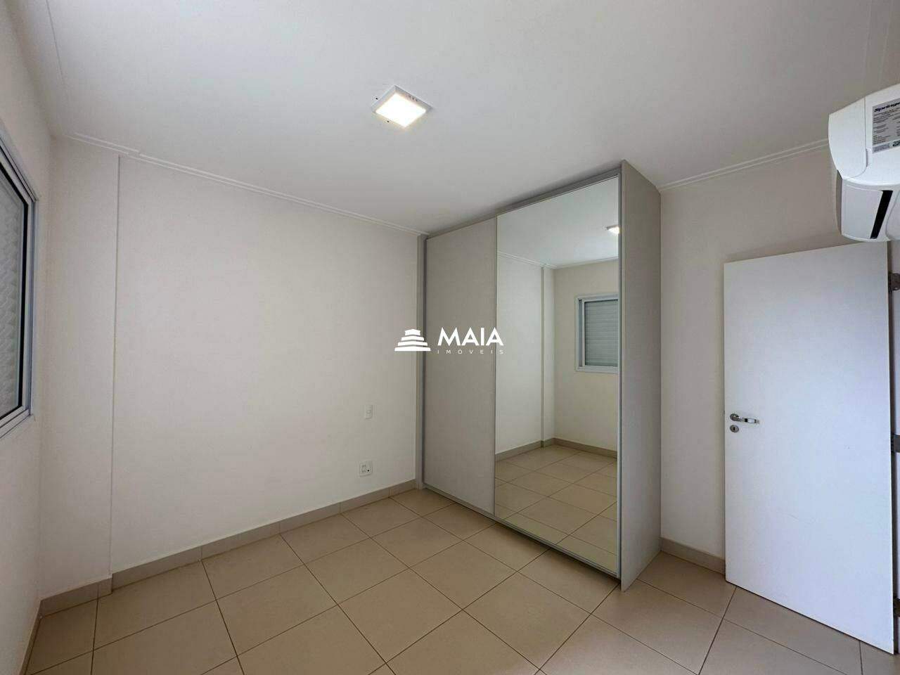 Apartamento à venda no Mercês: 
