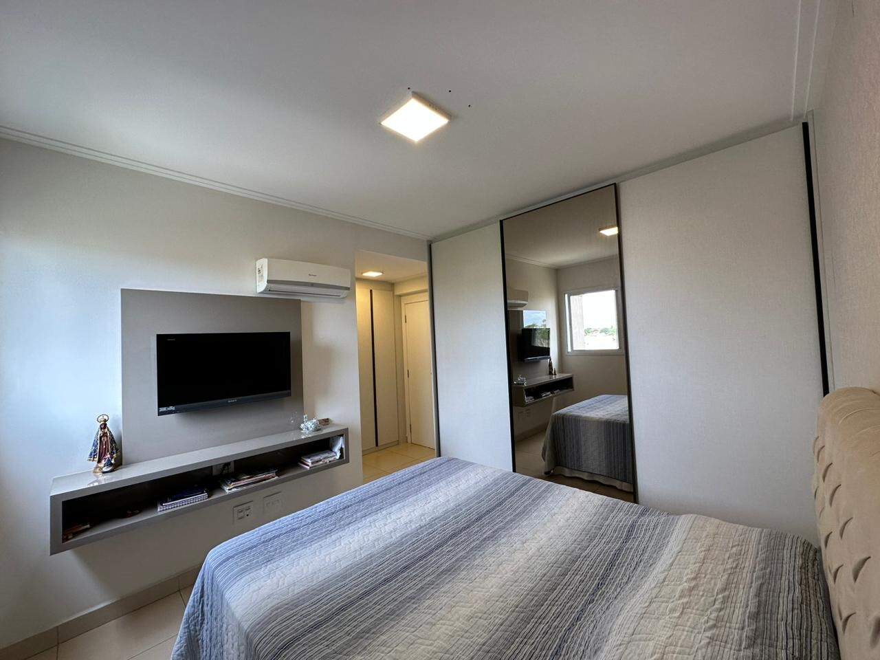 Apartamento à venda no Mercês: 