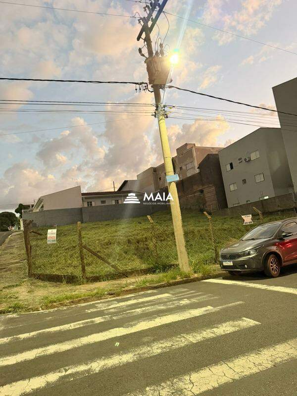 Terreno/Área à venda no Nossa Senhora da Abadia: 