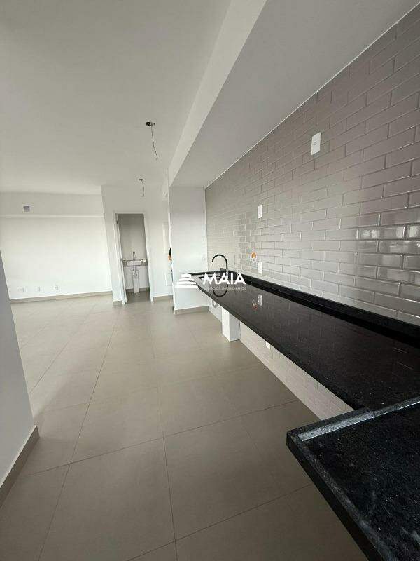 Apartamento para aluguel no Parque do Mirante: 