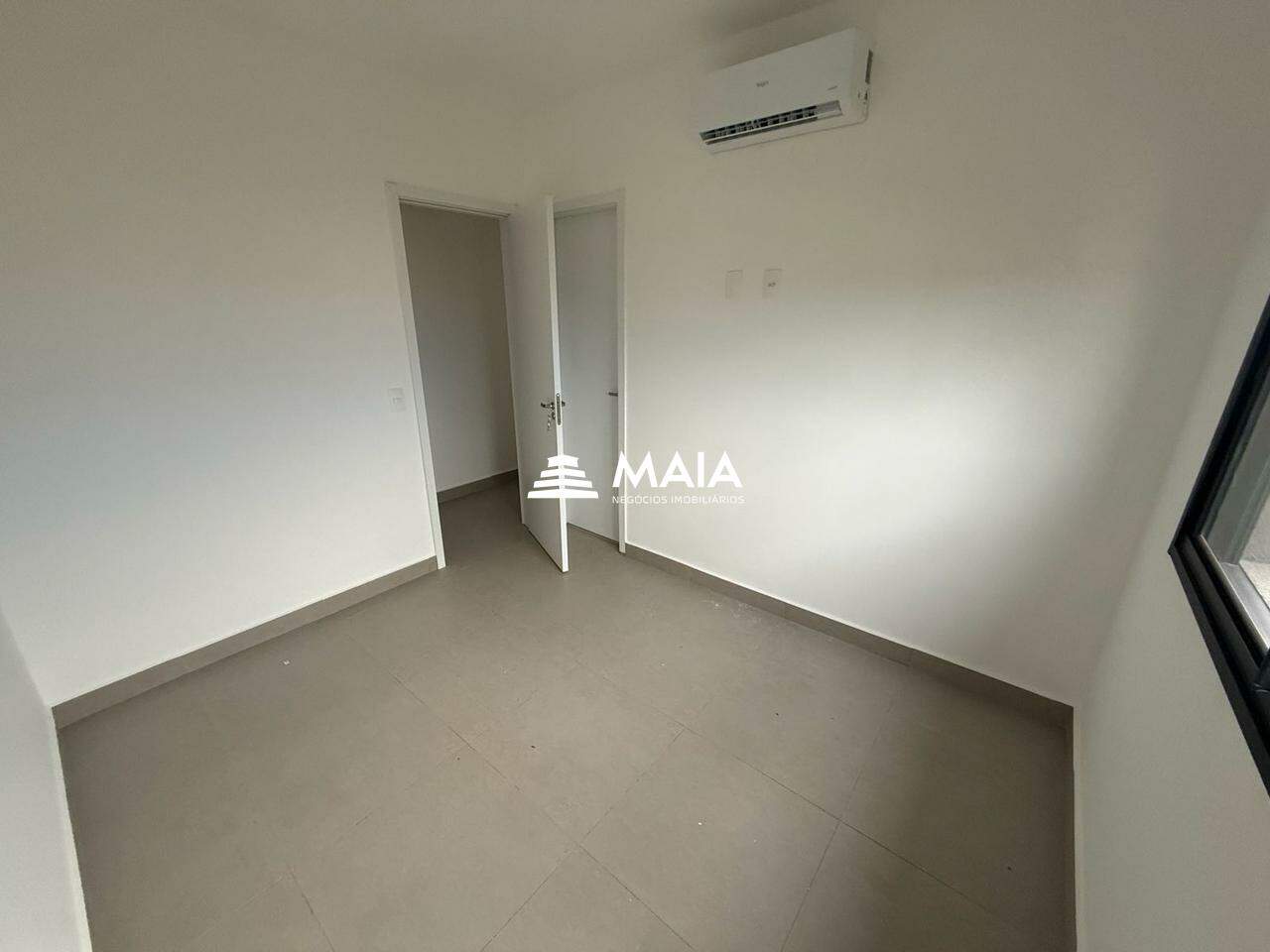 Apartamento para aluguel no Parque do Mirante: 
