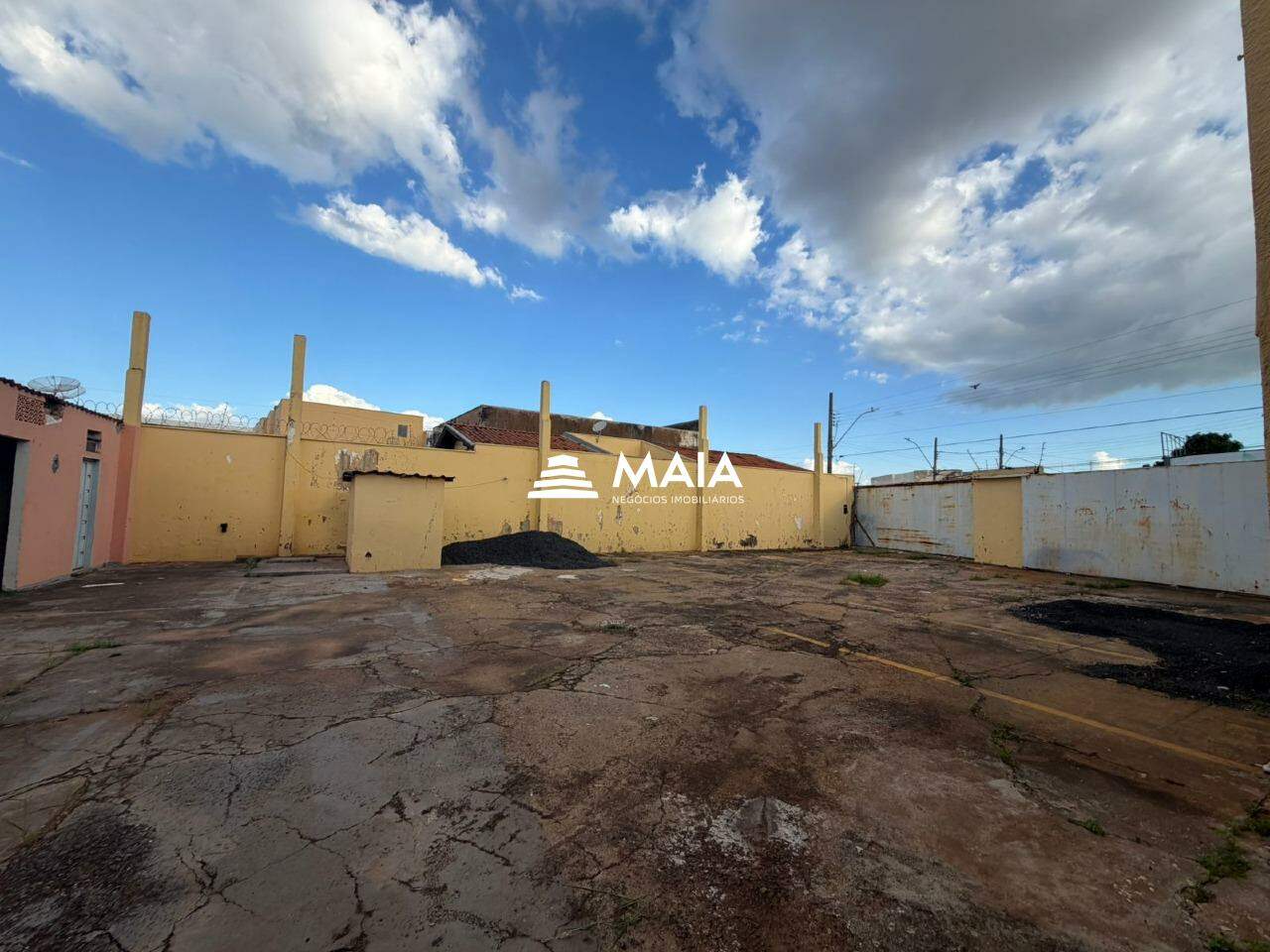 Comercial para aluguel no São Benedito: 