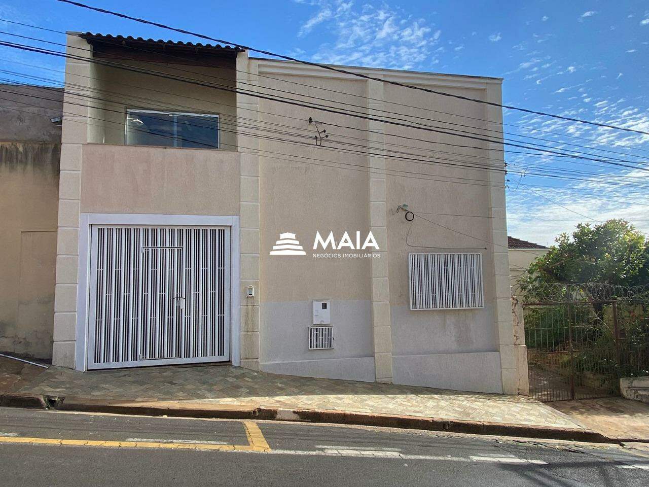 Casa mobiliada no bairro Vila Maria Helena 