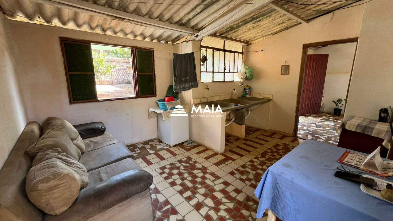 Casa à venda no Universitário: 
