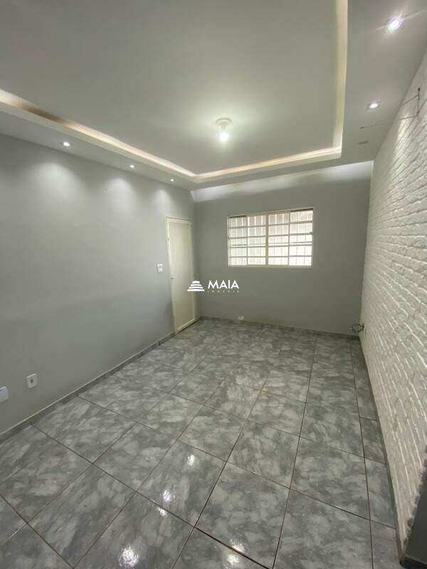 Casa para aluguel no Nova Era: 