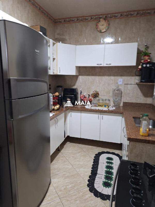Apartamento à venda no Irmãos Soares: 
