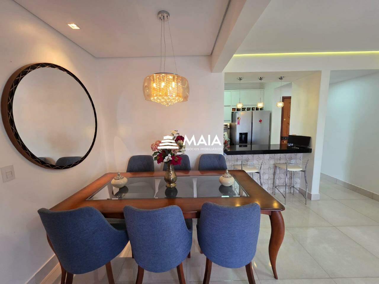 Apartamento à venda no bairro Santa Maria
