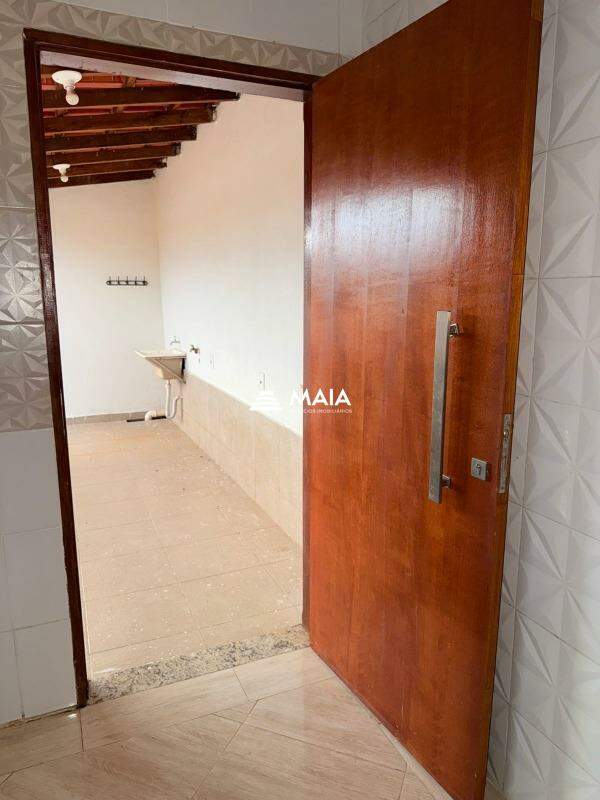Casa para aluguel no BeijaFlor II: 