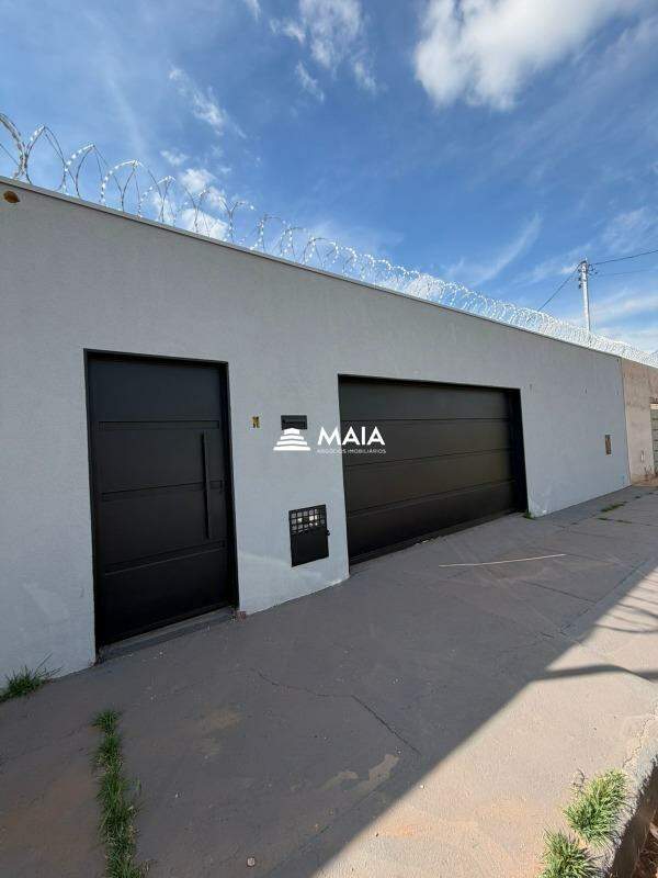Casa à venda no bairro Residencial Maria Barbosa 