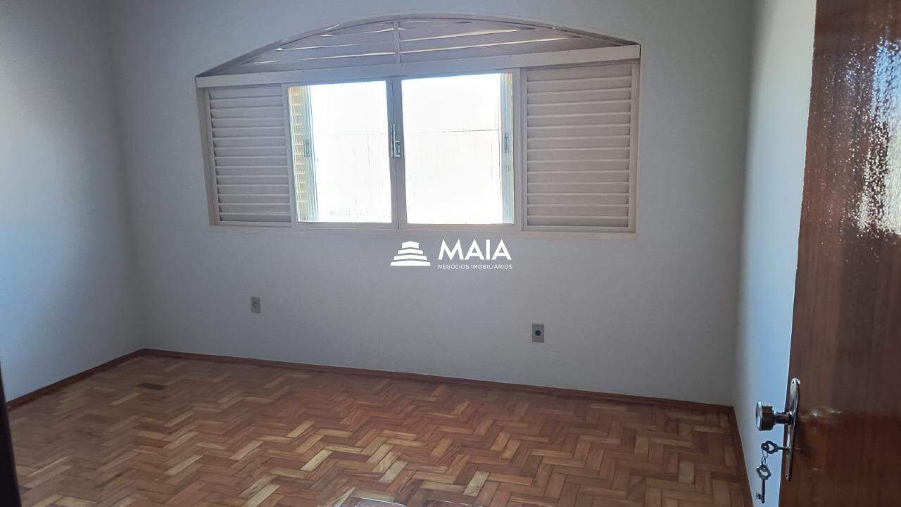 Casa à venda no Fabrício: 