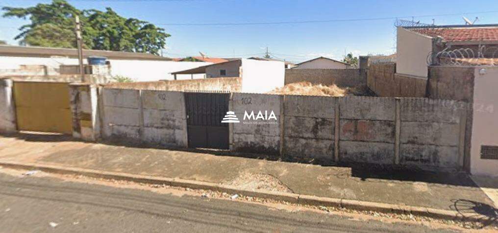 Terreno/Área à venda no Conjunto Umuarama: 