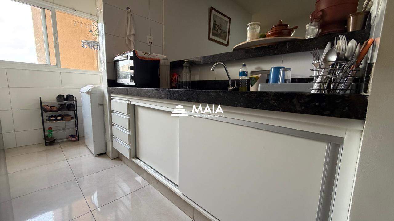 Apartamento à venda no Universitário: 