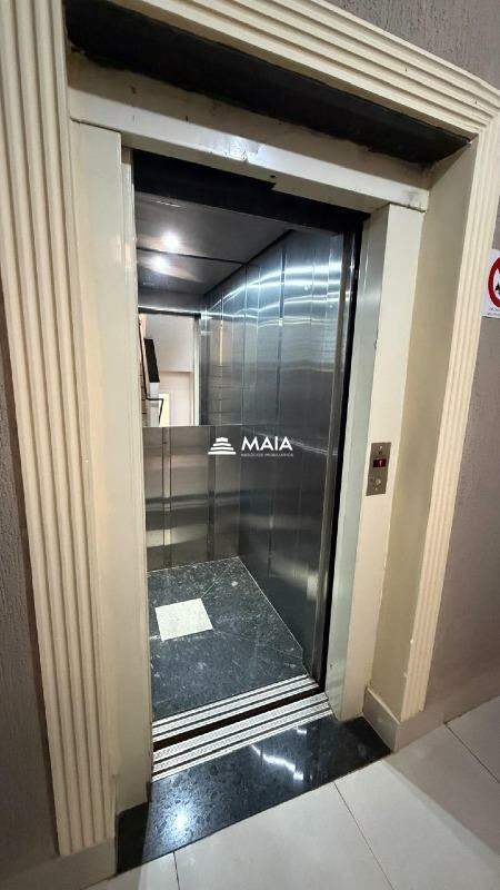 Apartamento à venda no Universitário: 