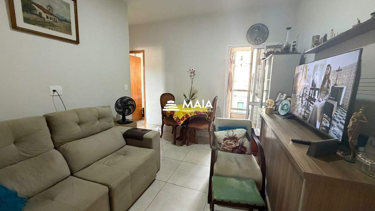 Apartamento à venda no Universitário: 