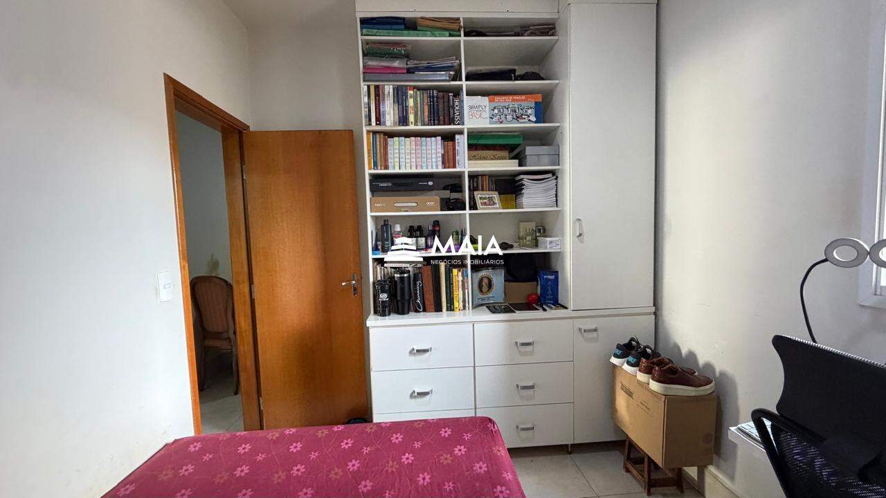 Apartamento à venda no Universitário: 