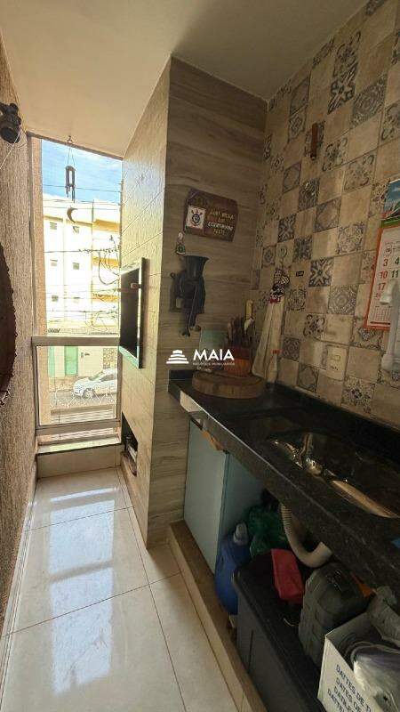 Apartamento à venda no Universitário: 