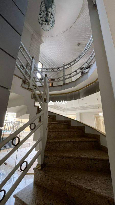Apartamento para aluguel no Mercês: 