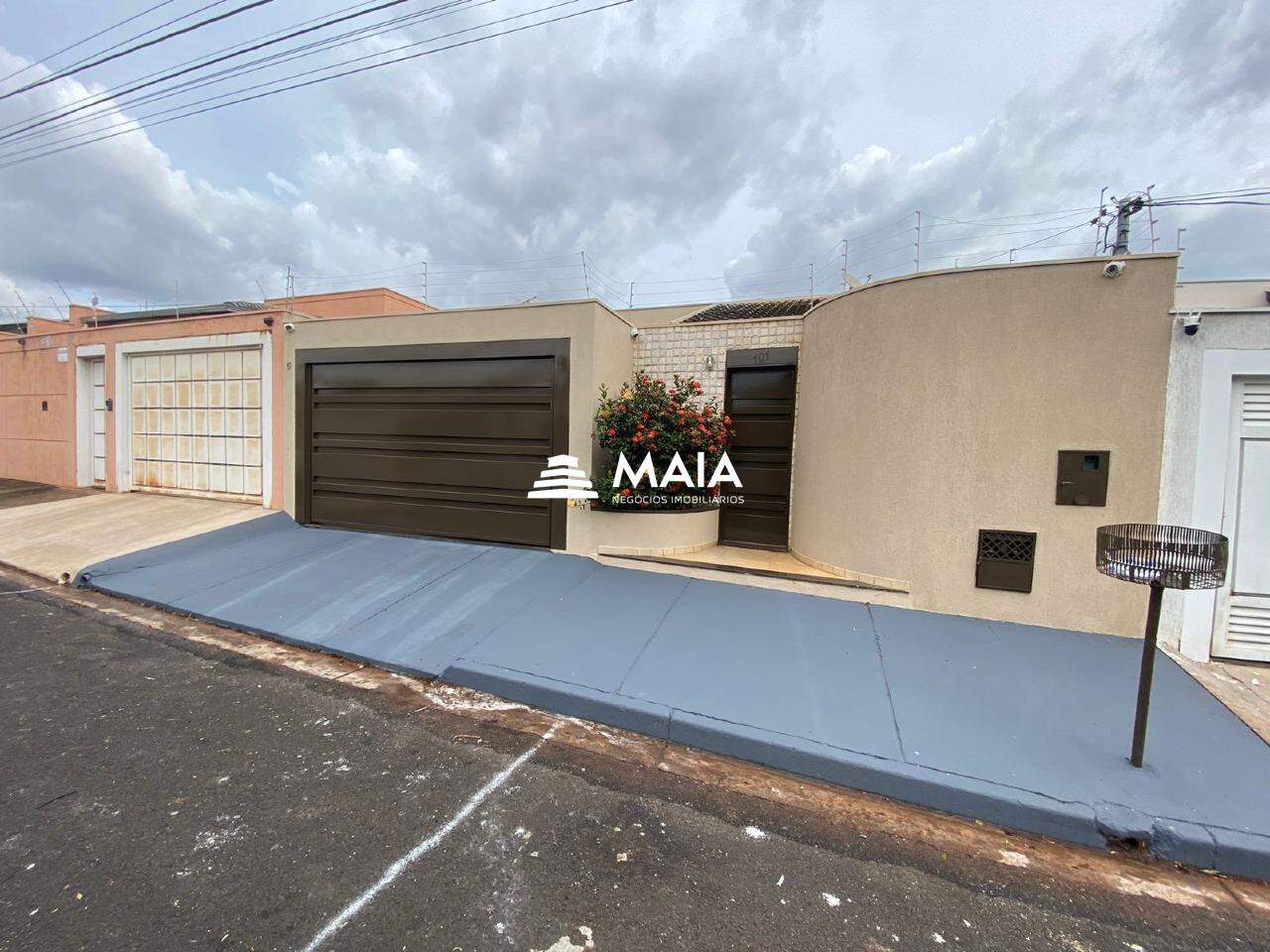 Casa à venda no Jardim Nenê Gomes: 