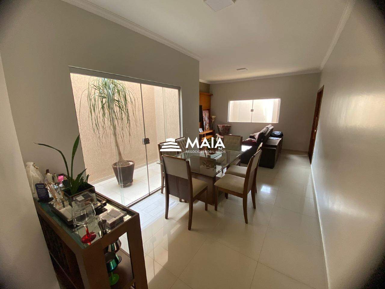 Casa à venda no Jardim Nenê Gomes: 