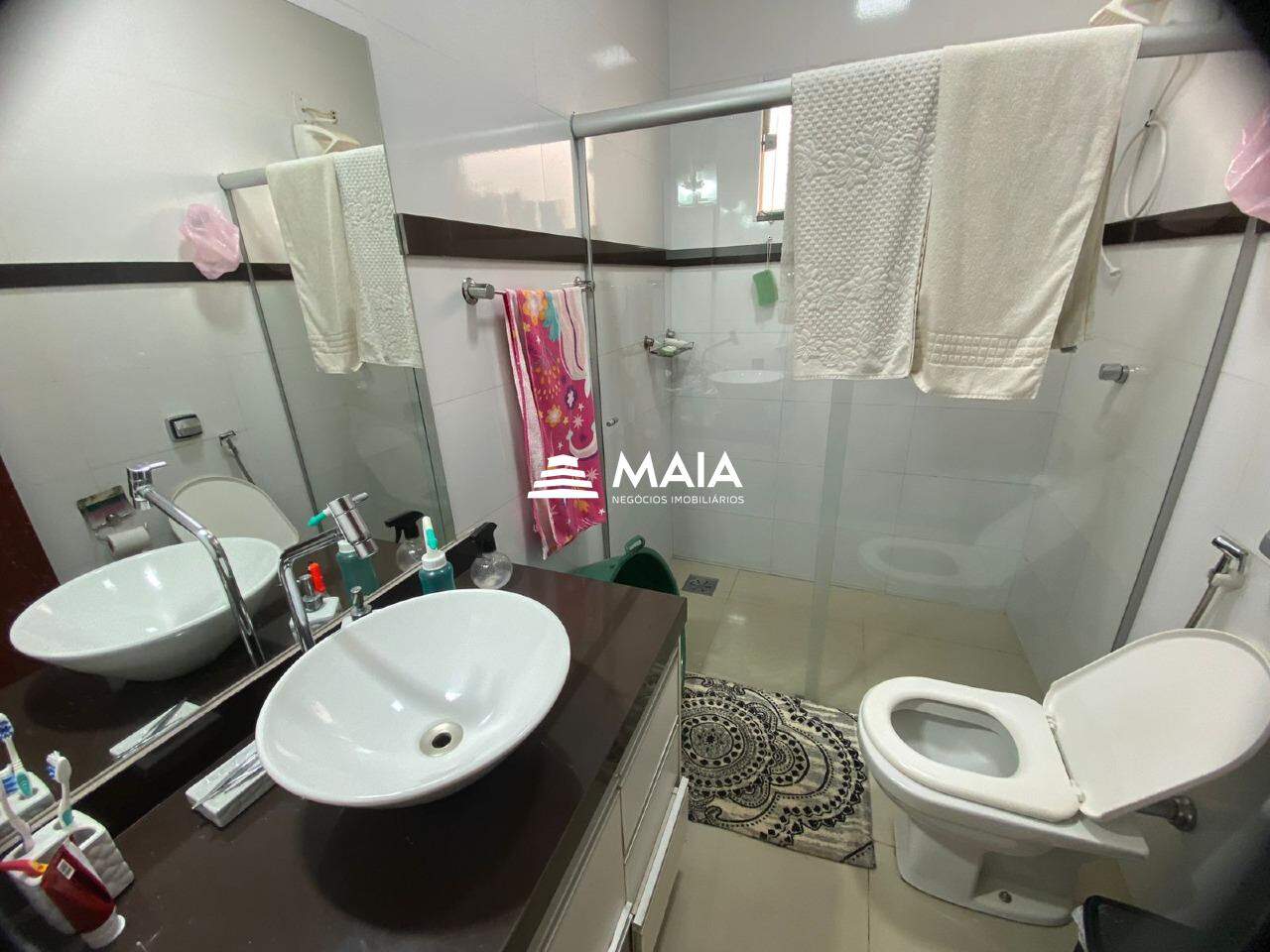 Casa à venda no Jardim Nenê Gomes: 