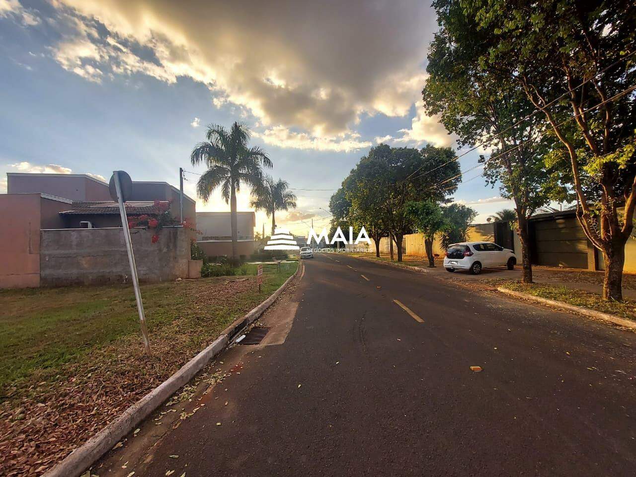 Terreno em Condomínio à venda no Residencial Mário de Almeida Franco: 