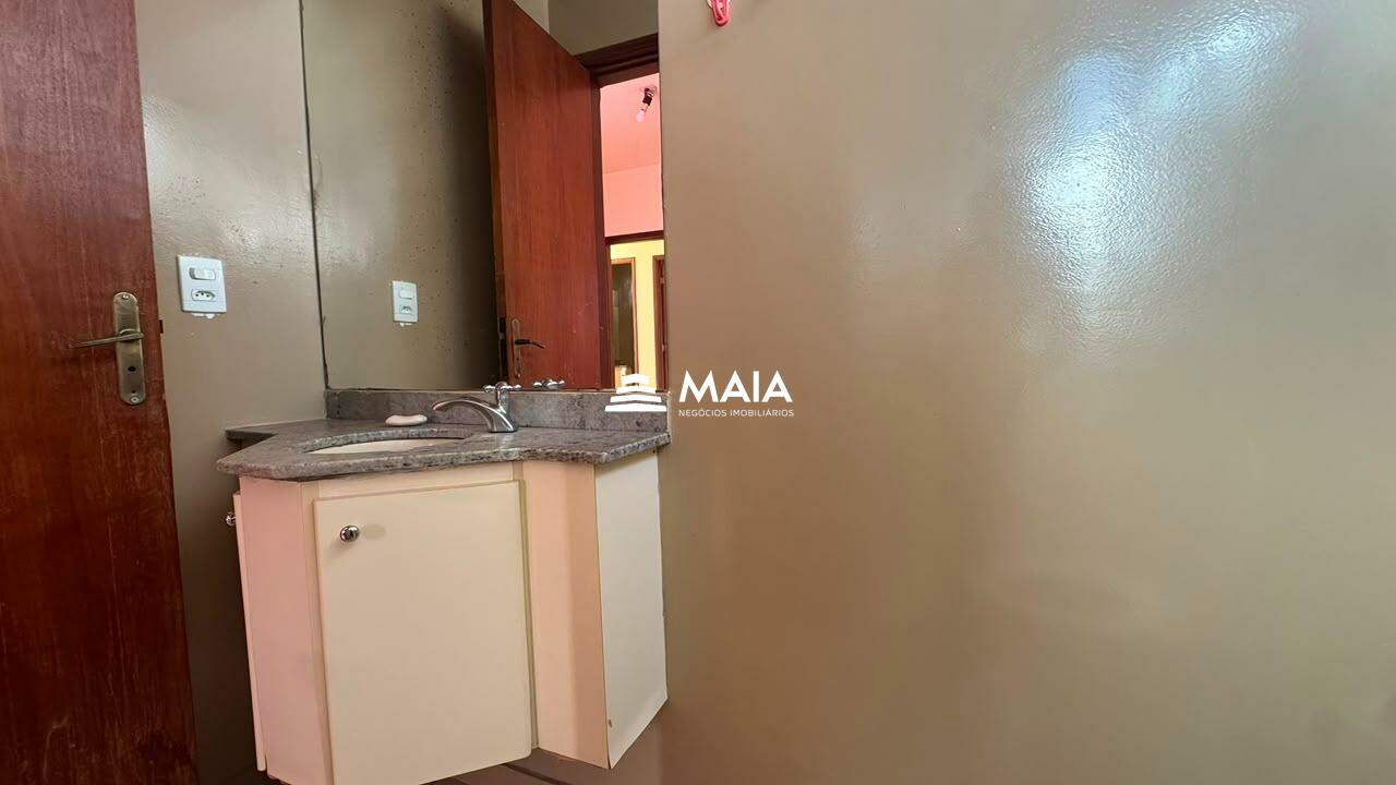 Apartamento à venda no Mercês: 