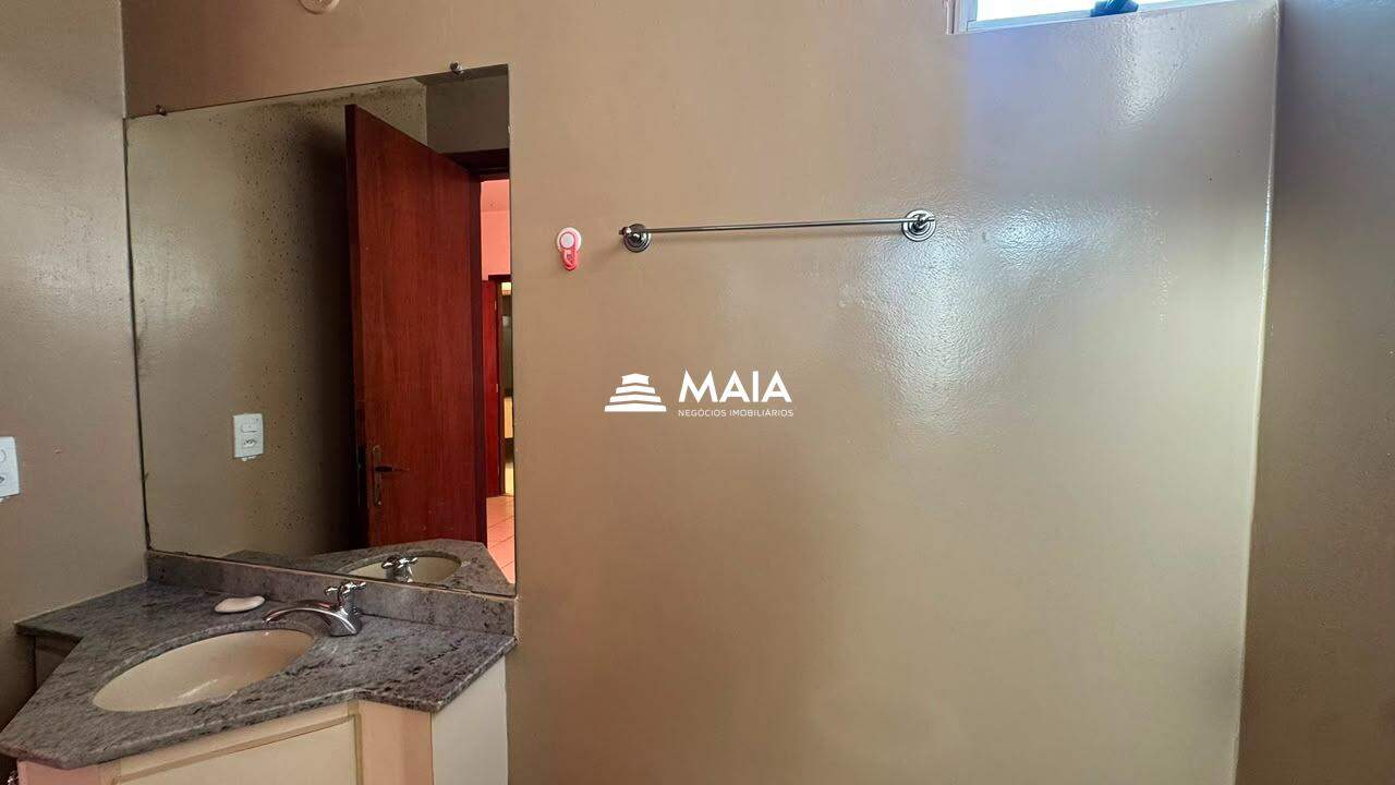 Apartamento à venda no Mercês: 