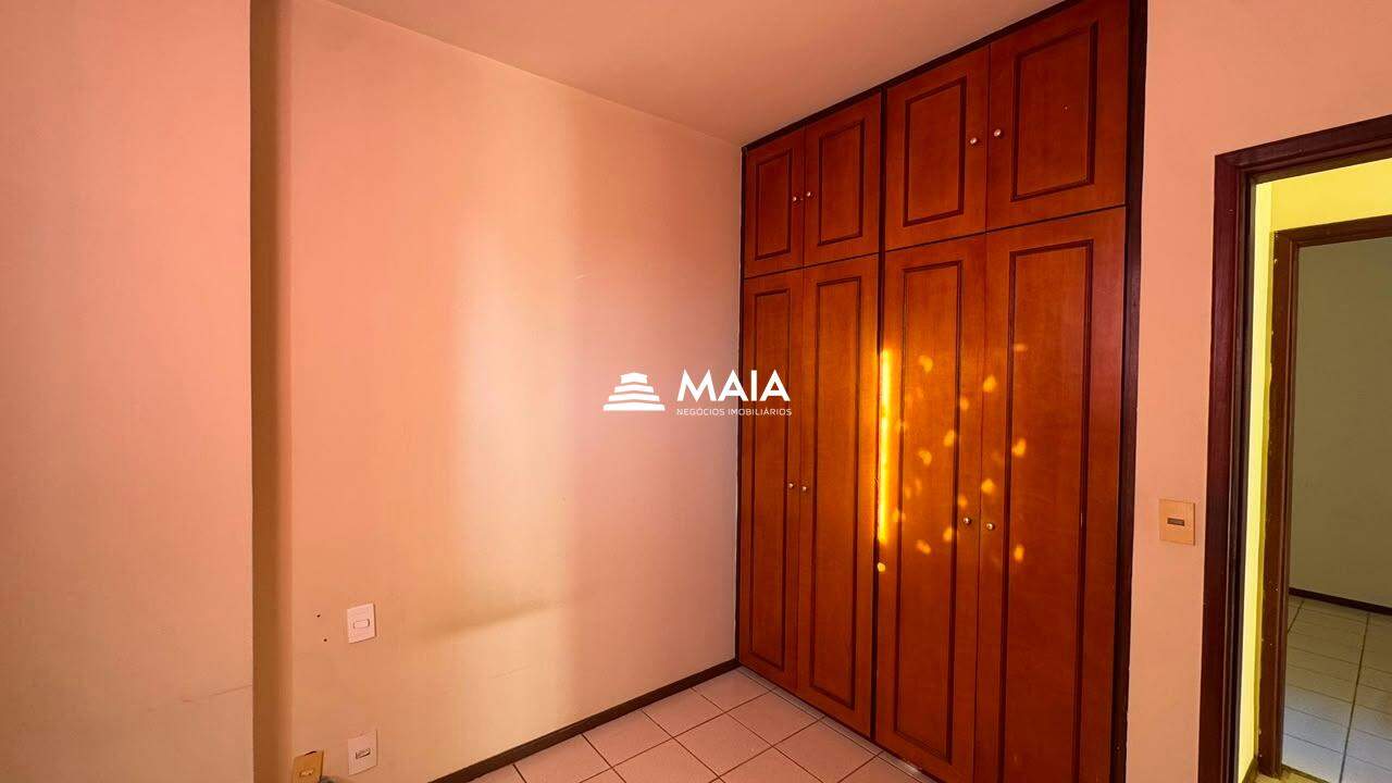 Apartamento à venda no Mercês: 