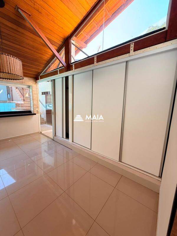 Casa para aluguel no Universitário: 