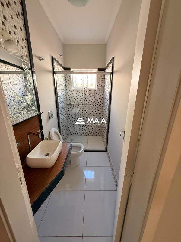 Casa para aluguel no Universitário: 